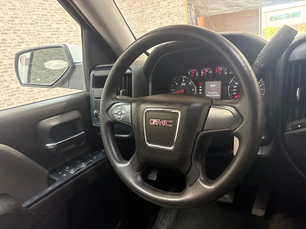Used 2017 Summit White GMC Base image 17