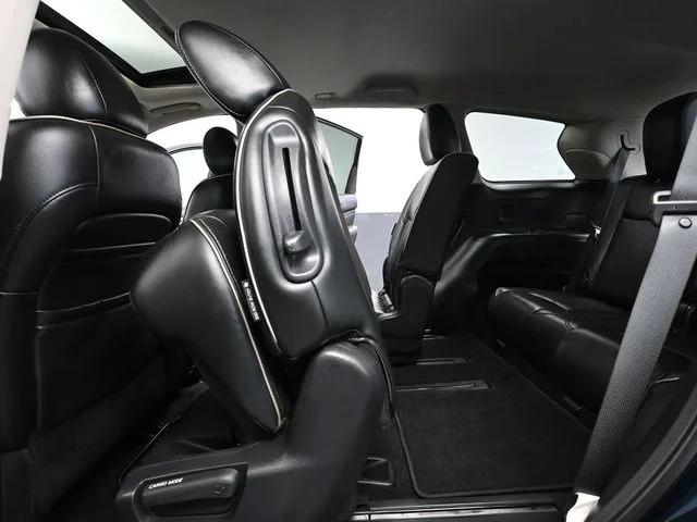 Used 2020 Blue INFINITI LUXE image 41