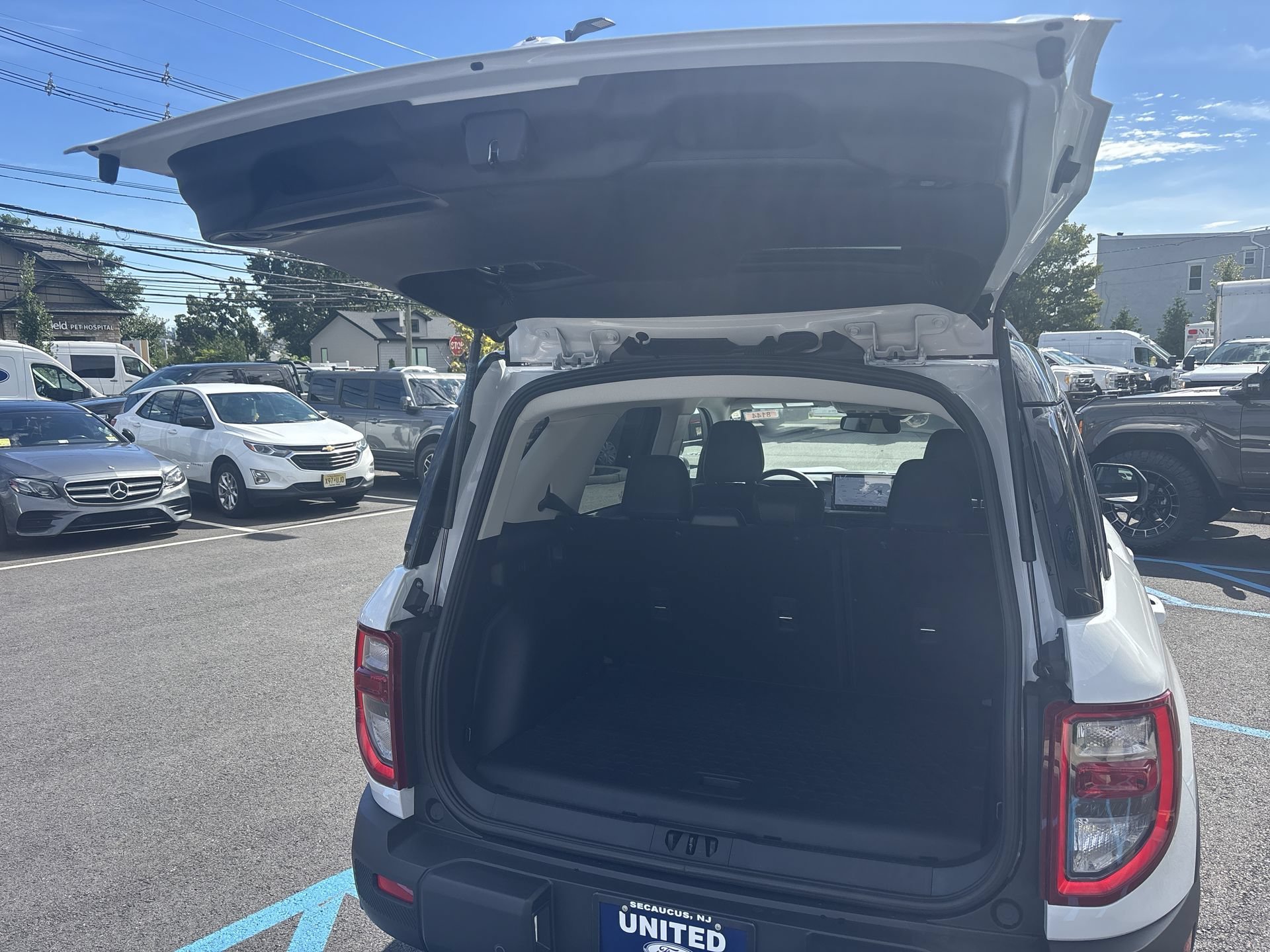 New 2026 Oxford White Ford Outer Banks® image 36