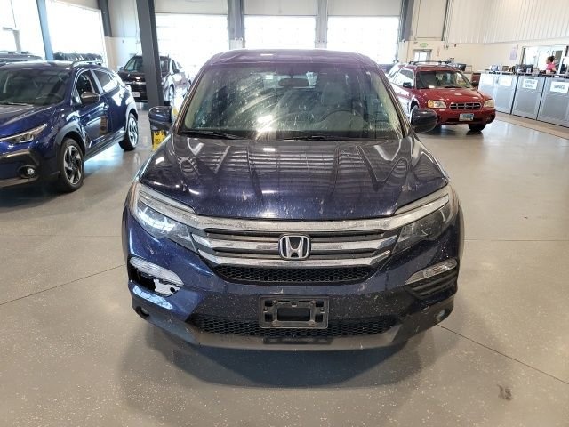 Used 2018  Honda EX image 2