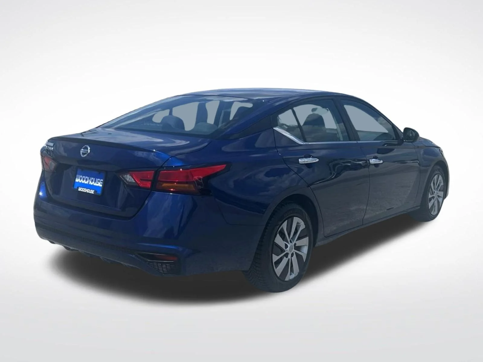 Certified Used 2021 Blue Nissan 2.5 S image 6