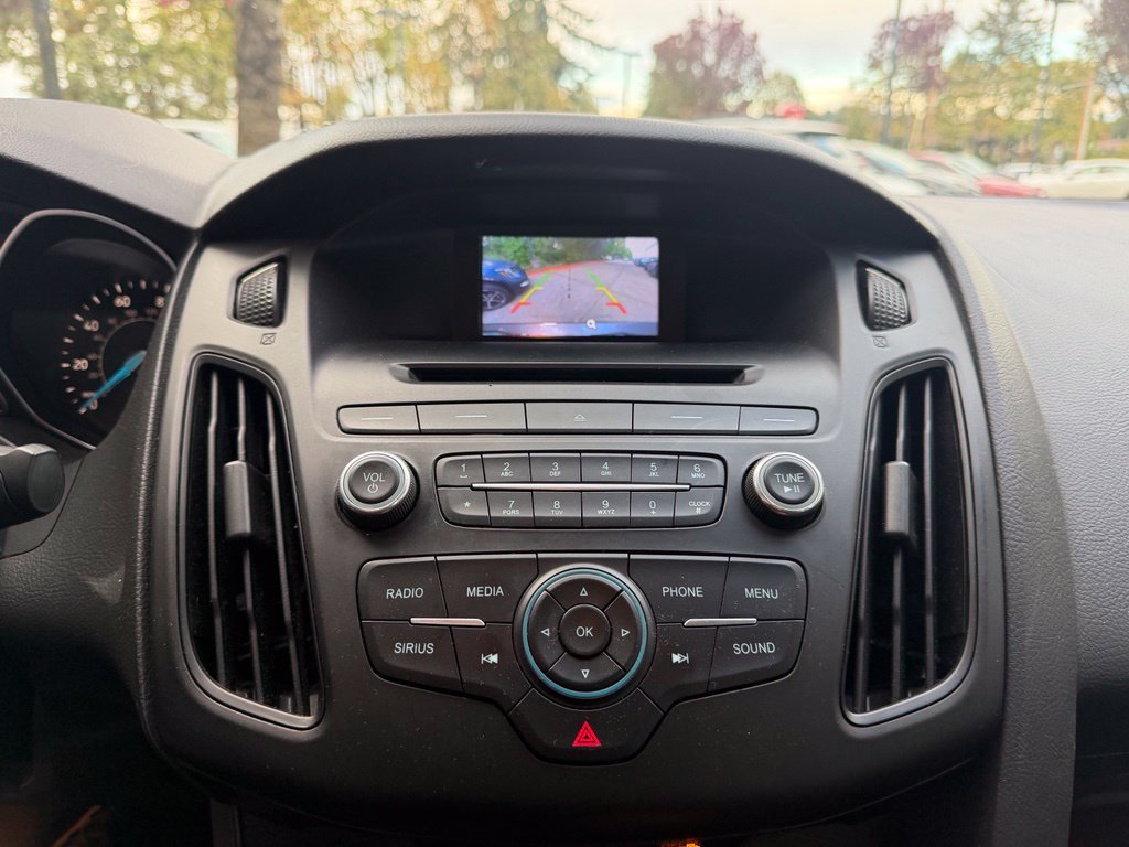 Used 2017 Magnetic Ford SE image 22