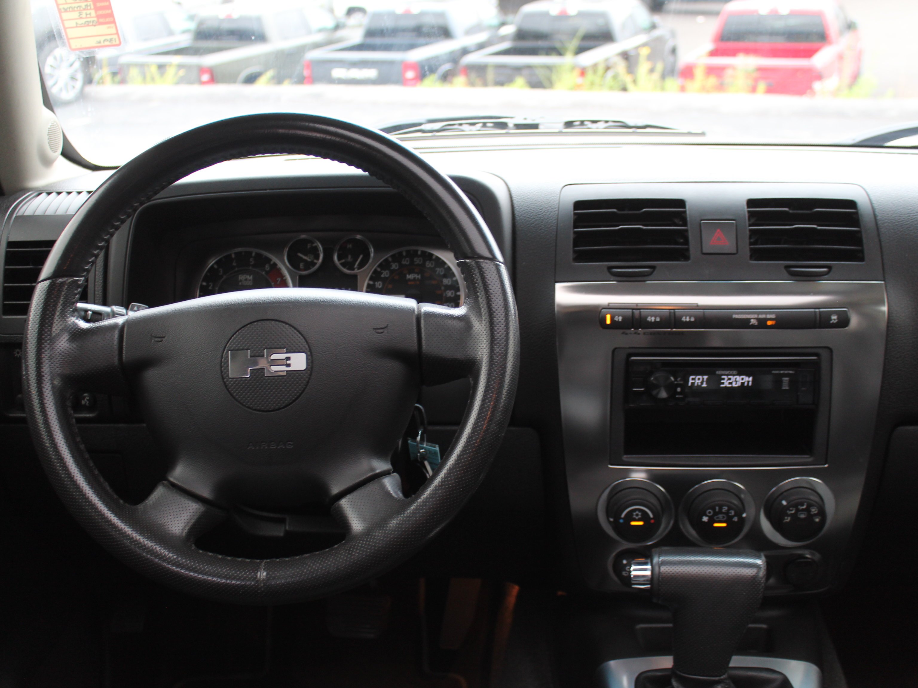 Used 2007 Boulder Gray Metallic HUMMER SUV image 15