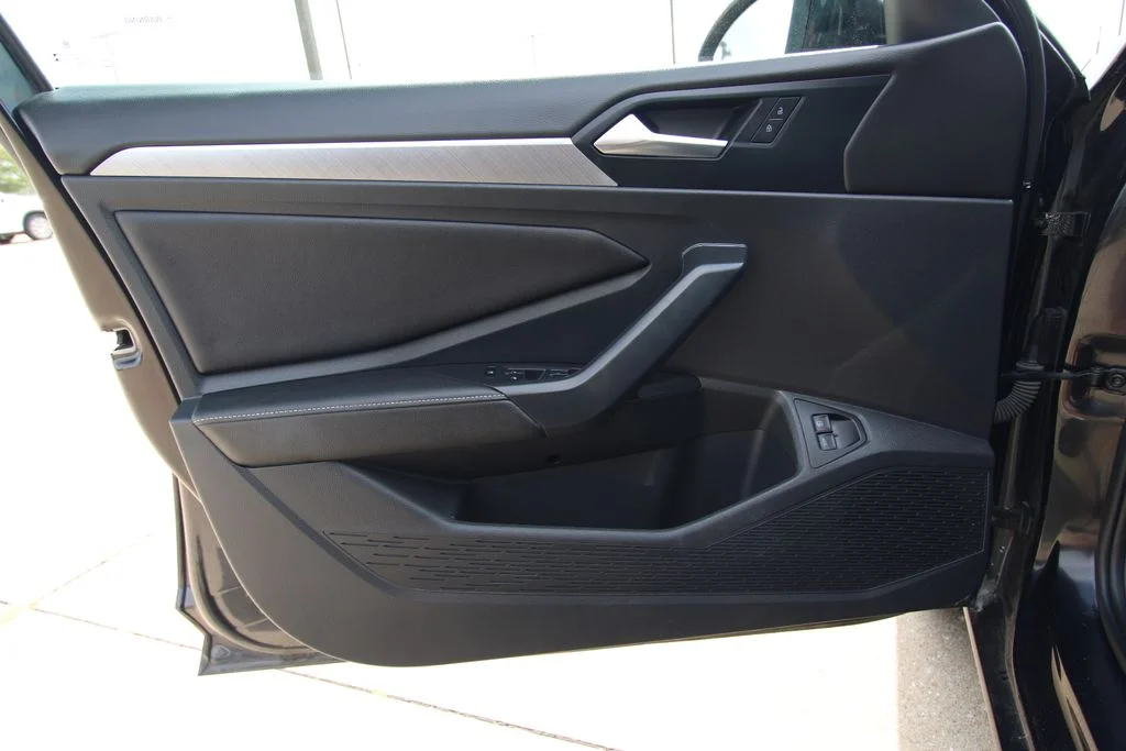 Used 2024  Volkswagen 1.5T SE image 34