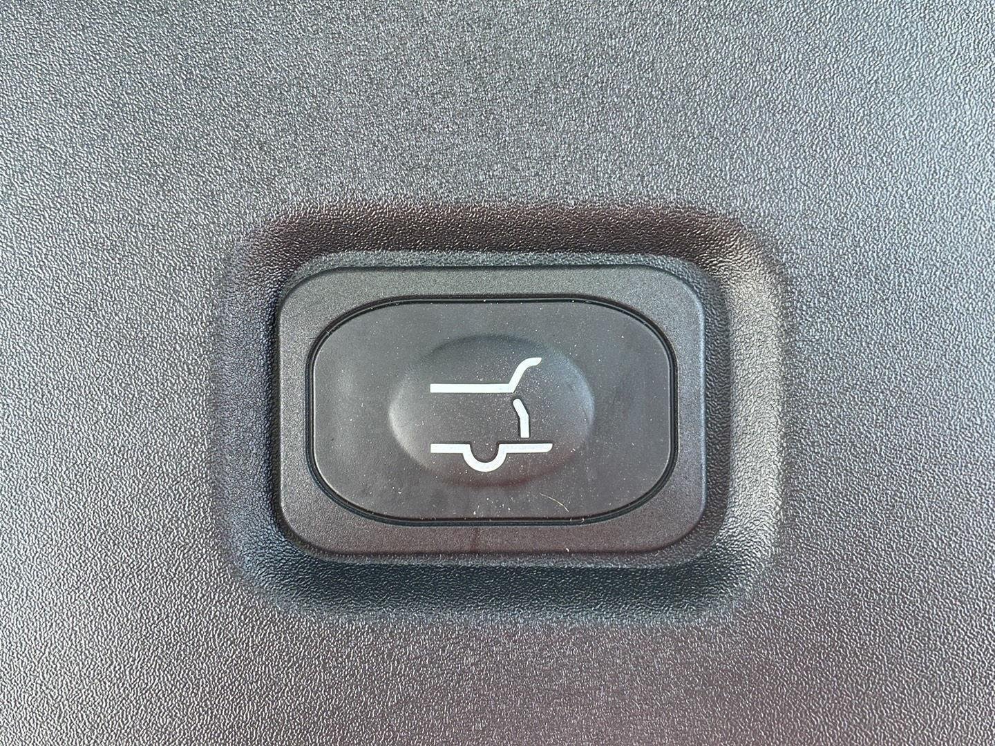 New 2026 Agate Black Metallic Ford Tremor® image 81