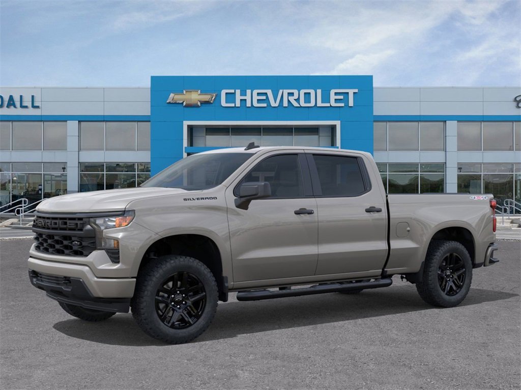 2026 Chevrolet Silverado 1500 Custom photo 2