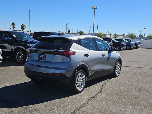 2027 Chevrolet Bolt LT - Photo 8
