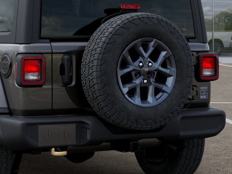 New 2026 Granite Crystal Metallic Clear-Coat Exterior Paint Jeep 85th Anniversary Edition image 42