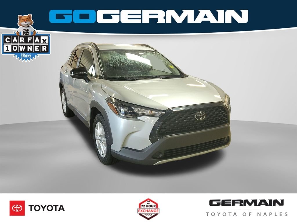 Used 2025 Silver Toyota LE image 5