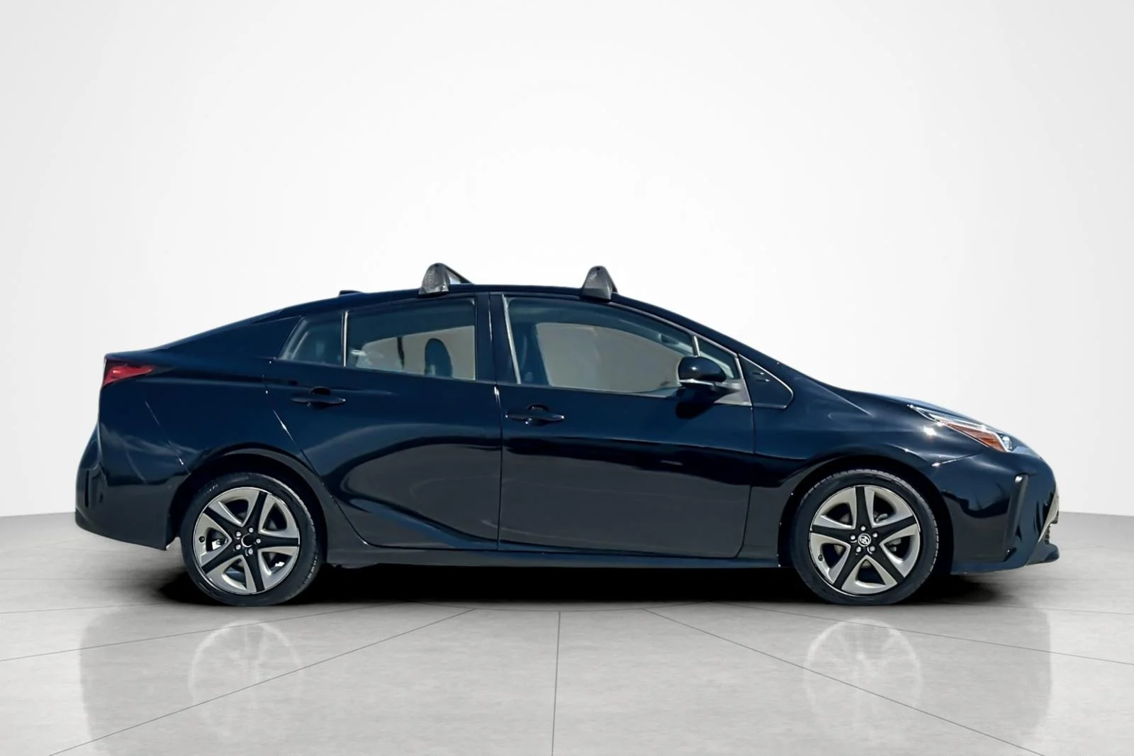 Certified Used 2021 MIDNIGHT BLACK Toyota XLE image 6