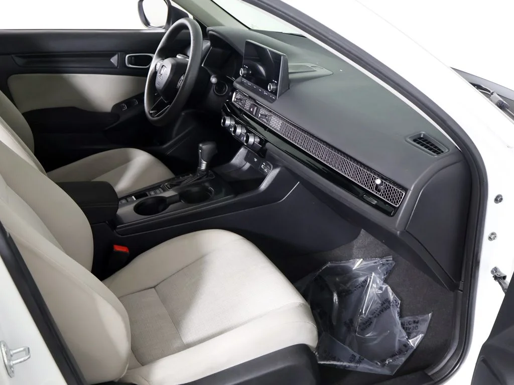 Used 2023 White Honda LX image 20