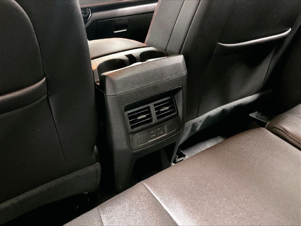 Used 2023 White Chevrolet Z71 image 27