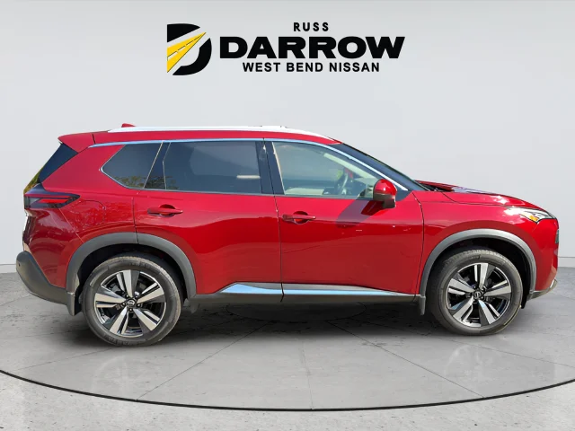 Used 2023 Red Nissan SL image 6