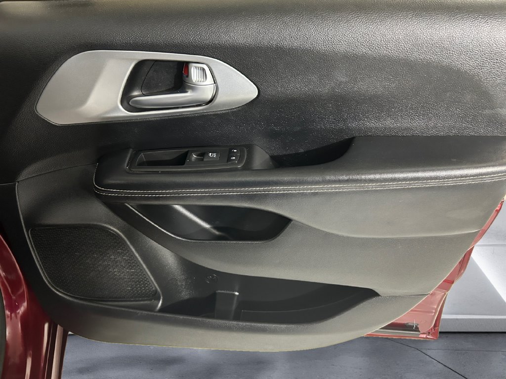 Used 2018 Red Chrysler Touring Plus image 15