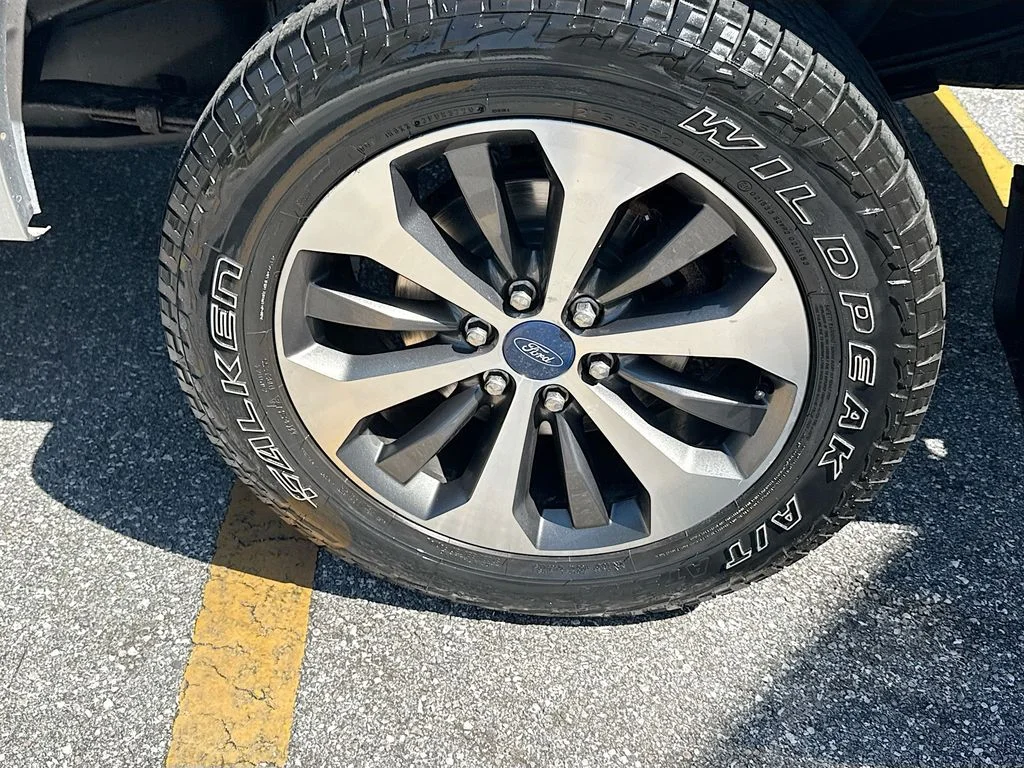 Used 2020 Silver Ford XL image 33