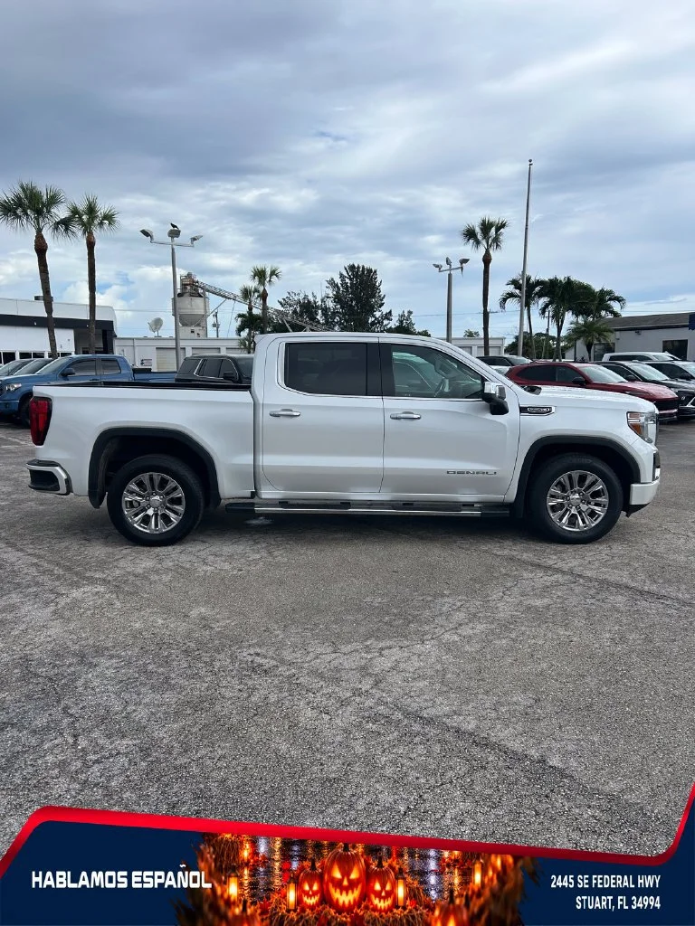 Used 2021 WHITE FROST TRICOAT GMC Denali image 6