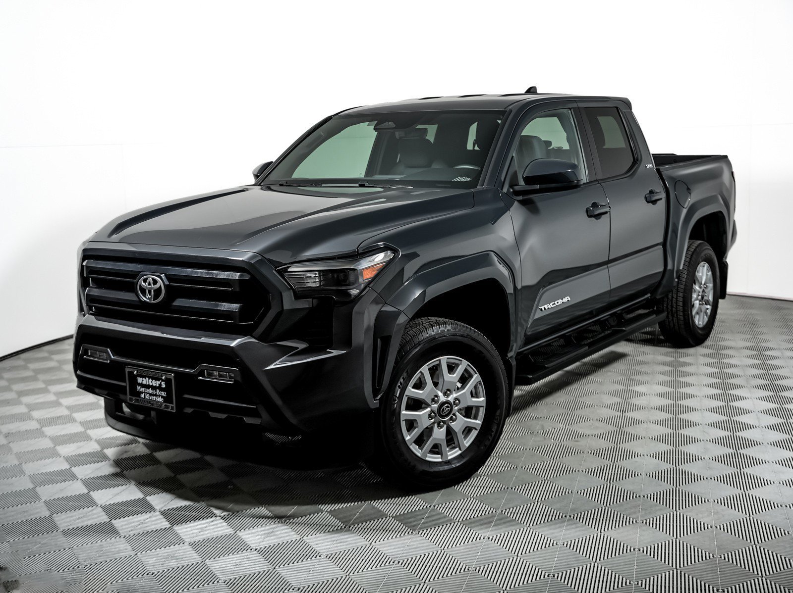 Used 2025 Underground Toyota  image 1