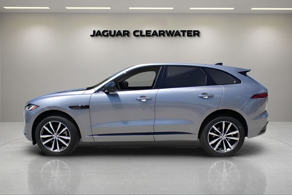 New 2026 Eiger Grey Jaguar P250 R-Dynamic S image 2