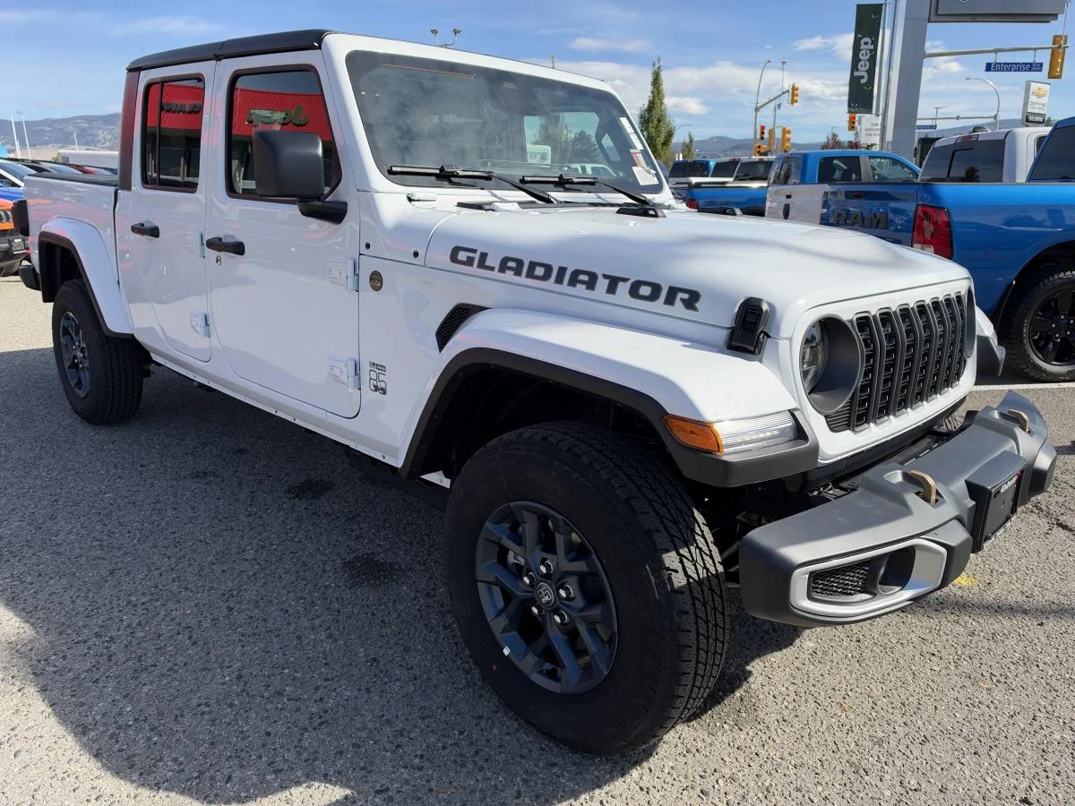 New 2026 White Jeep 85th Anniv image 8