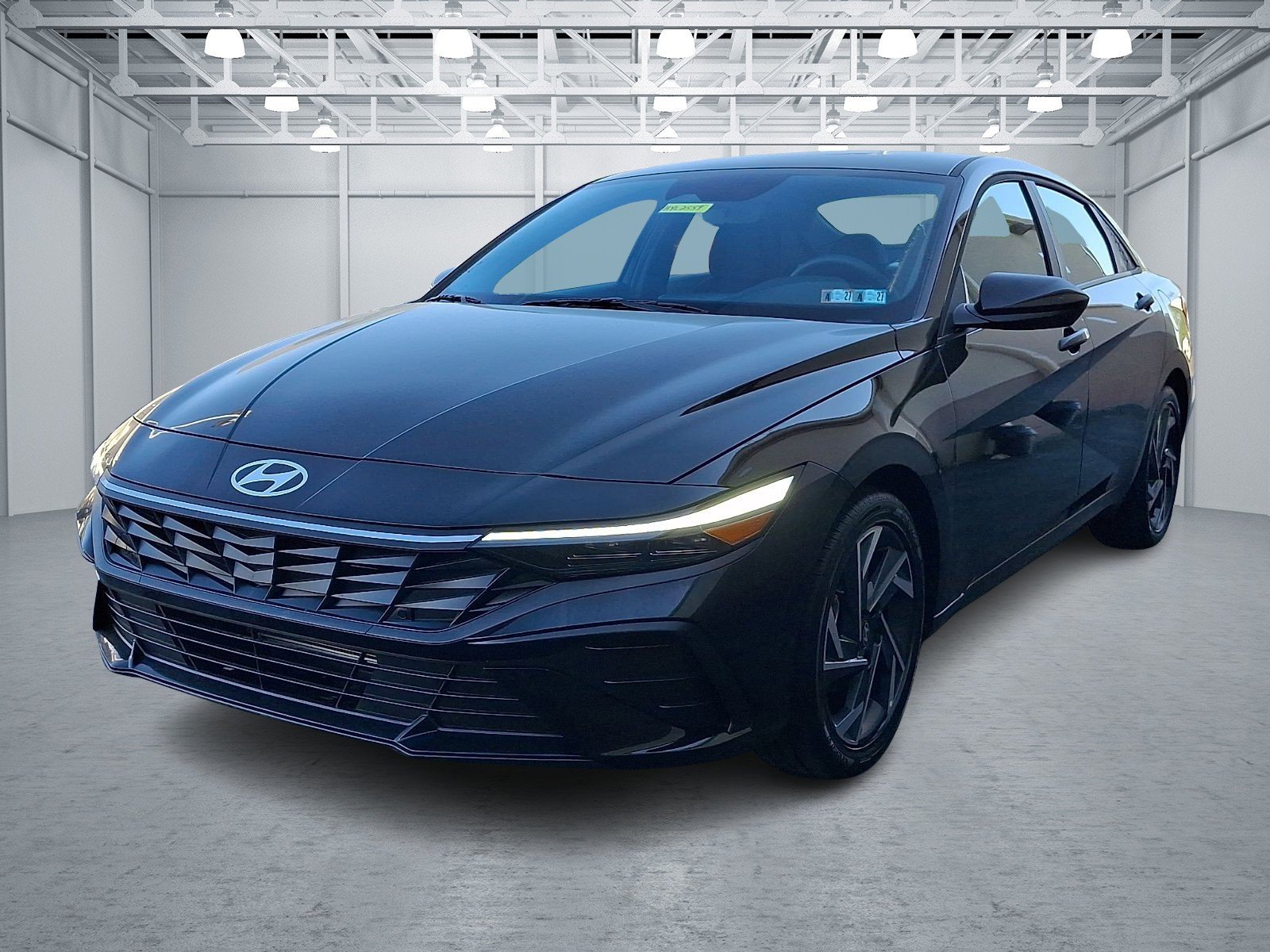Used 2025 Abyss Black Hyundai SEL Sport image 2