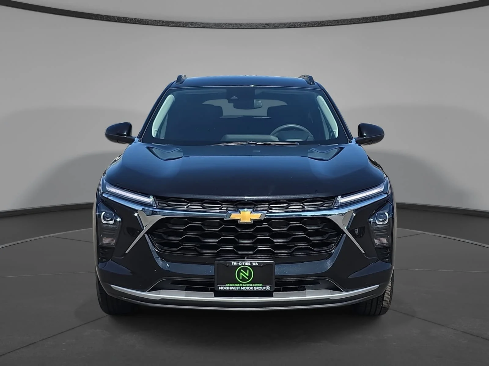 2025 Chevrolet Trax LT - Photo 2