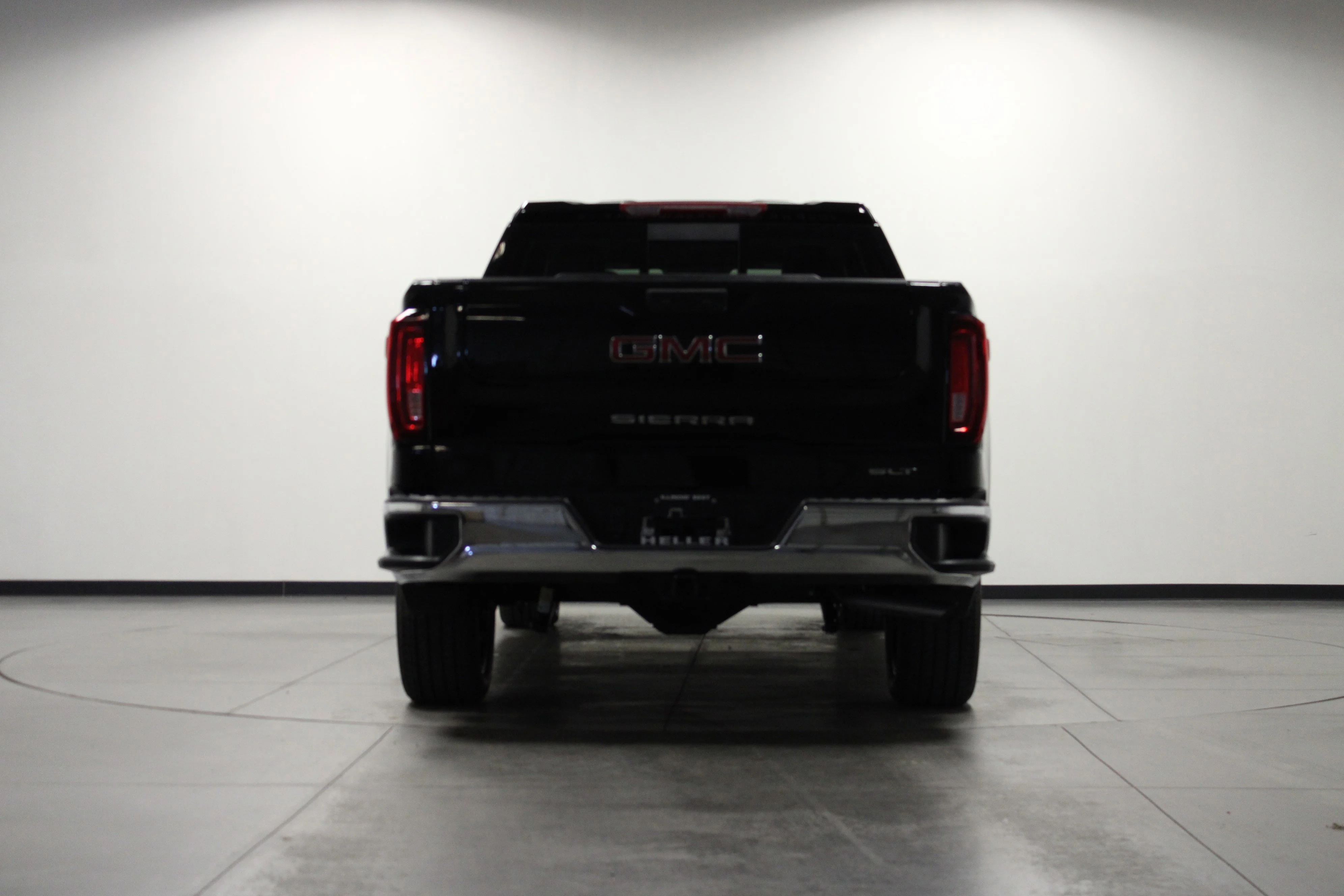 New 2026 Onyx Black GMC SLT image 5