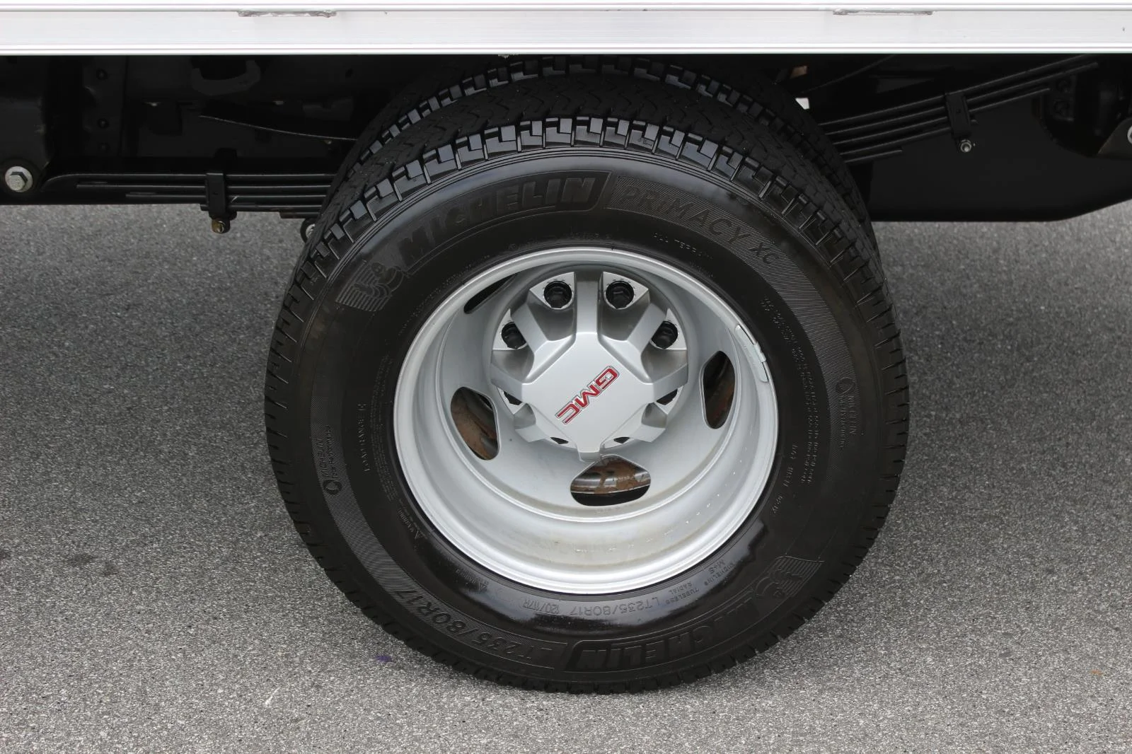 Used 2025 Summit White GMC Pro image 36