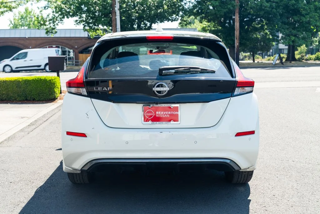 Used 2024 White Nissan S image 5
