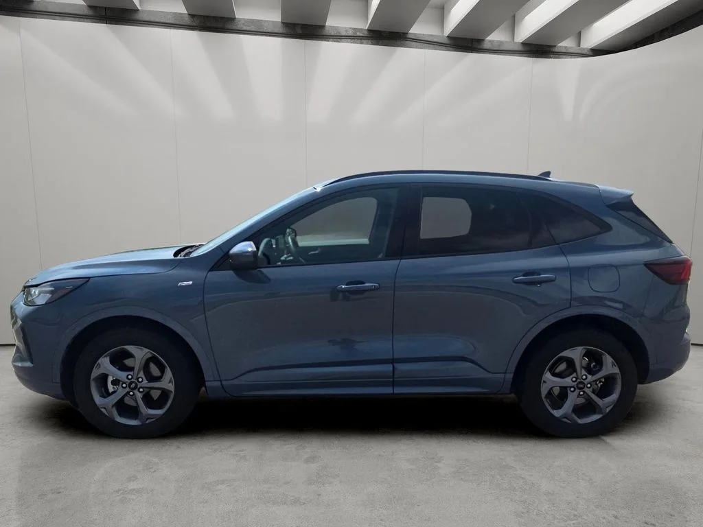Used 2024 VAPOR BLUE METALLIC Ford ST-Line Select image 2