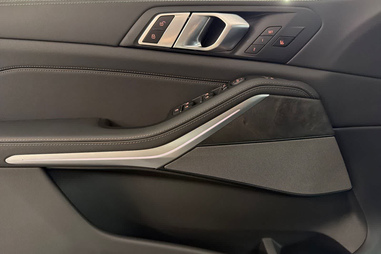 New 2026 Brooklyn Grey Metallic BMW xDrive40i image 12