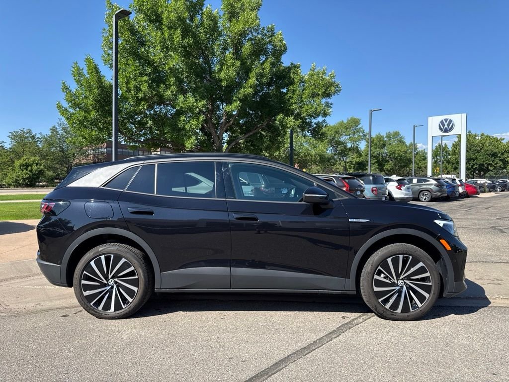 Certified Used 2025 Deep Black Volkswagen Pro image 7