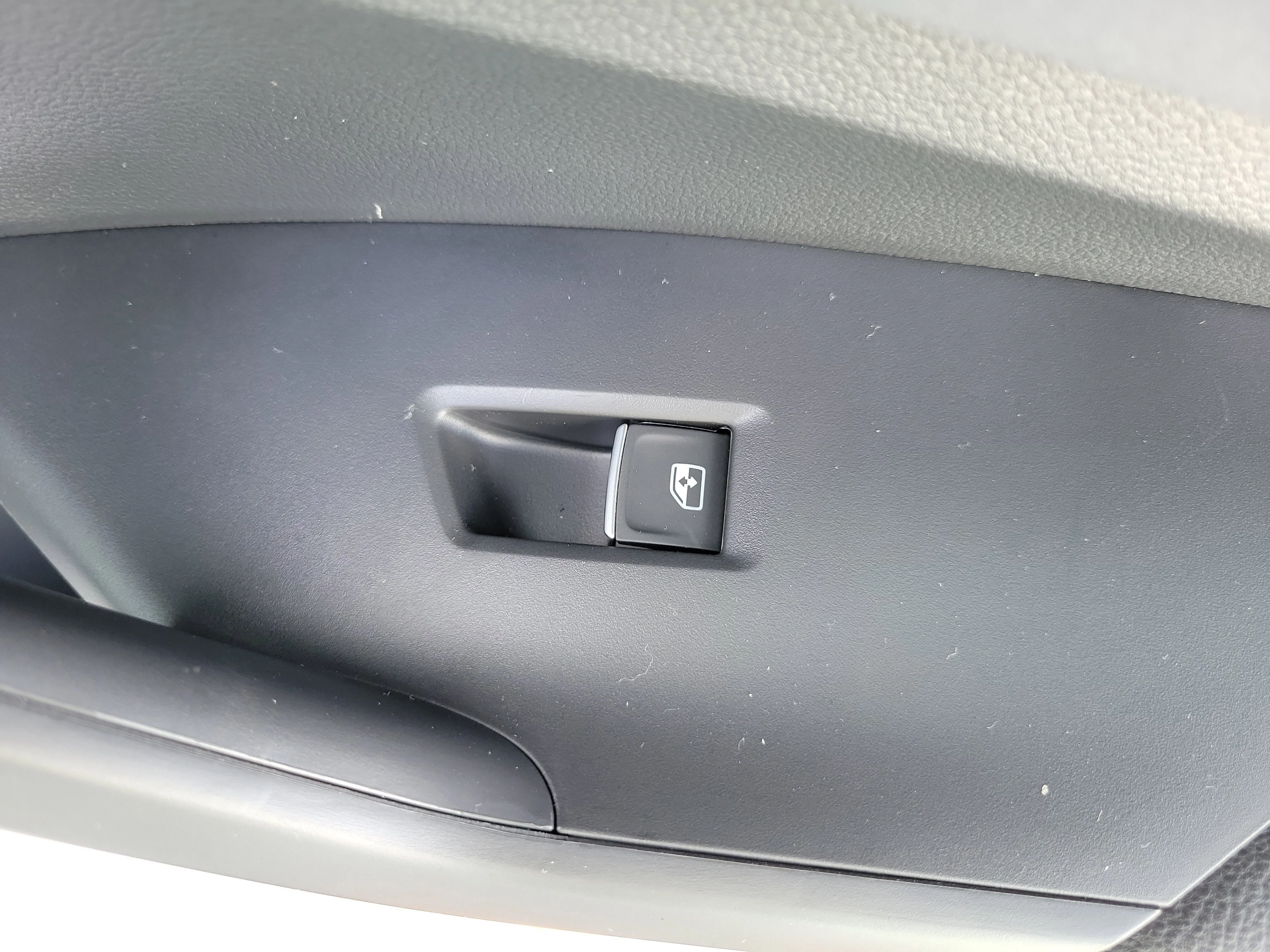 New 2026 Silver Volkswagen 1.5T SE image 9