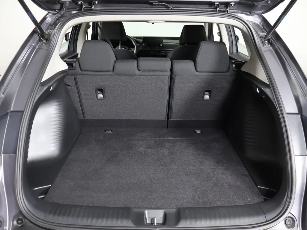 Certified Used 2025 Modern Steel Metallic Honda LX image 16