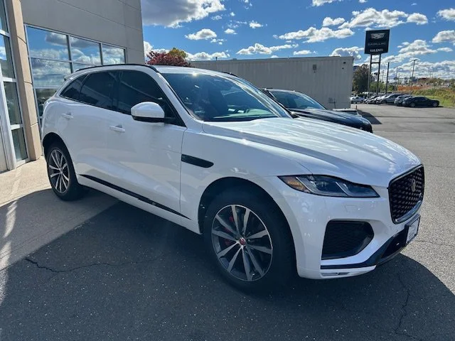 Used 2023 Ostuni Pearl White Jaguar R-Dynamic S image 8