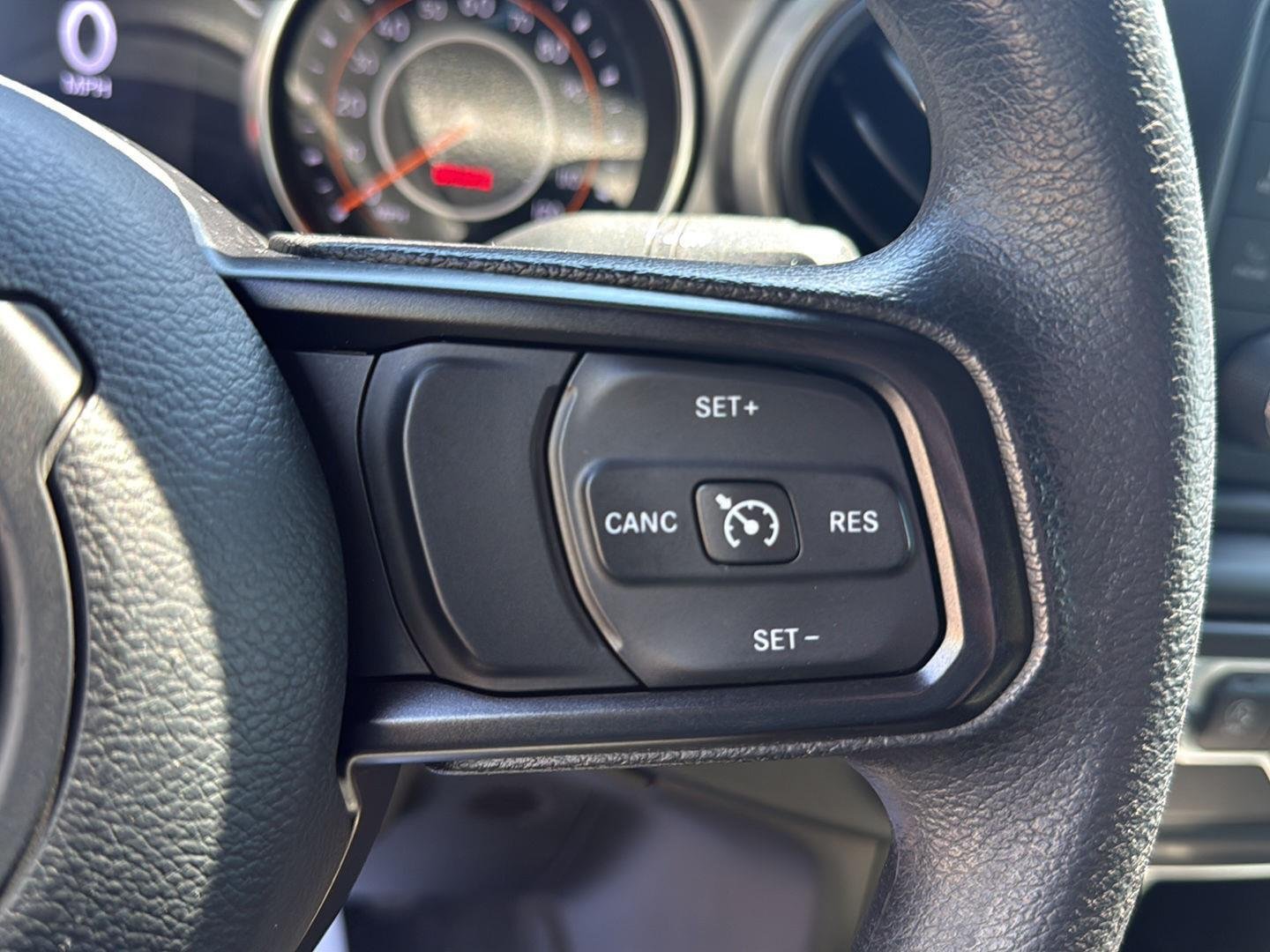 Used 2019 Billet Silver Metallic Clearcoat Jeep Sport image 7