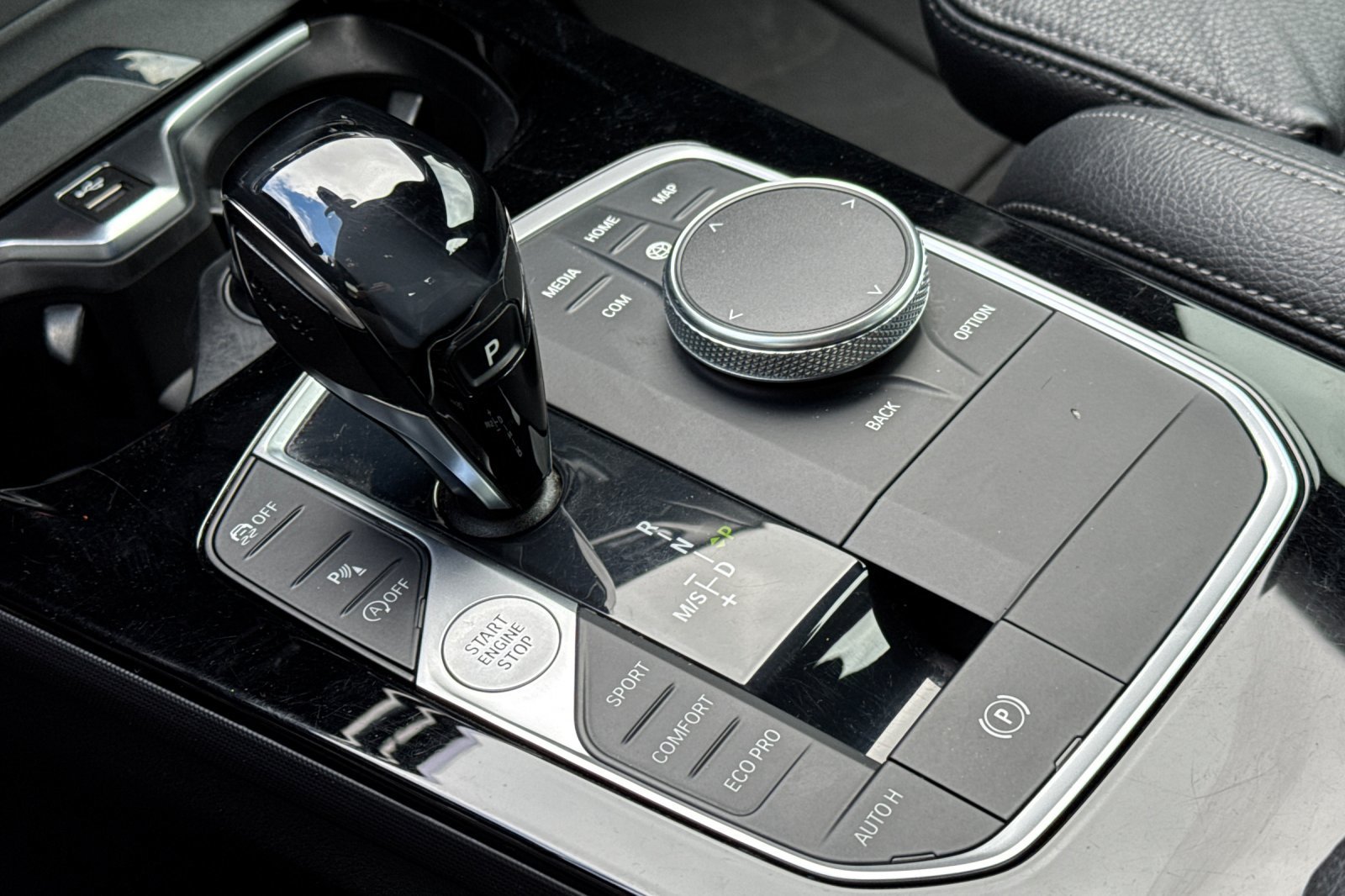 Used 2020 Black Sapphire Metallic BMW M235i xDrive image 21