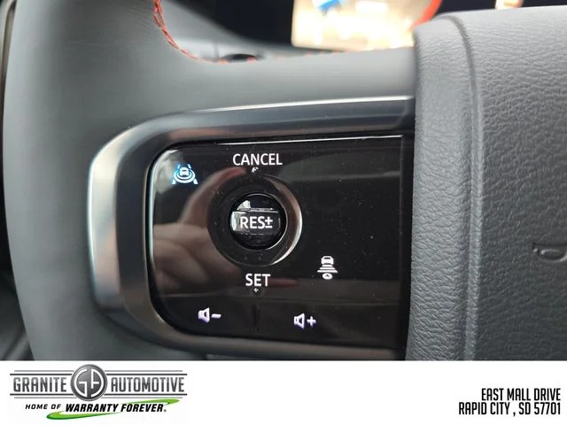 2026 Nissan Armada PRO-4X - Photo 25