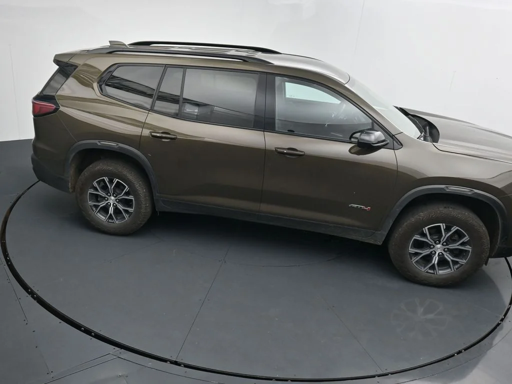 Used 2025 Brown GMC AT4 image 17