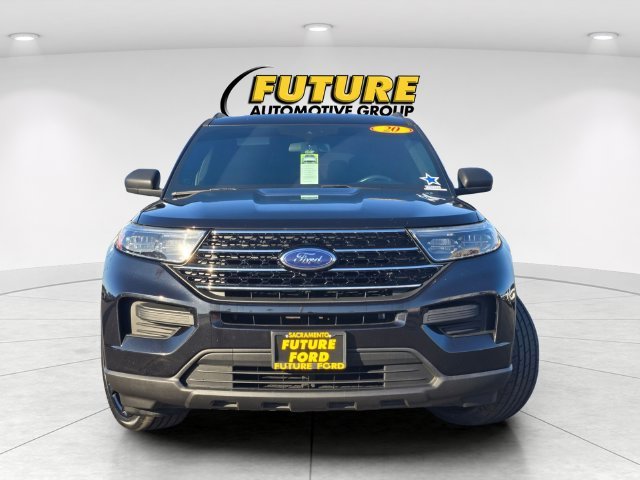 Used 2020 Black Ford XLT image 2