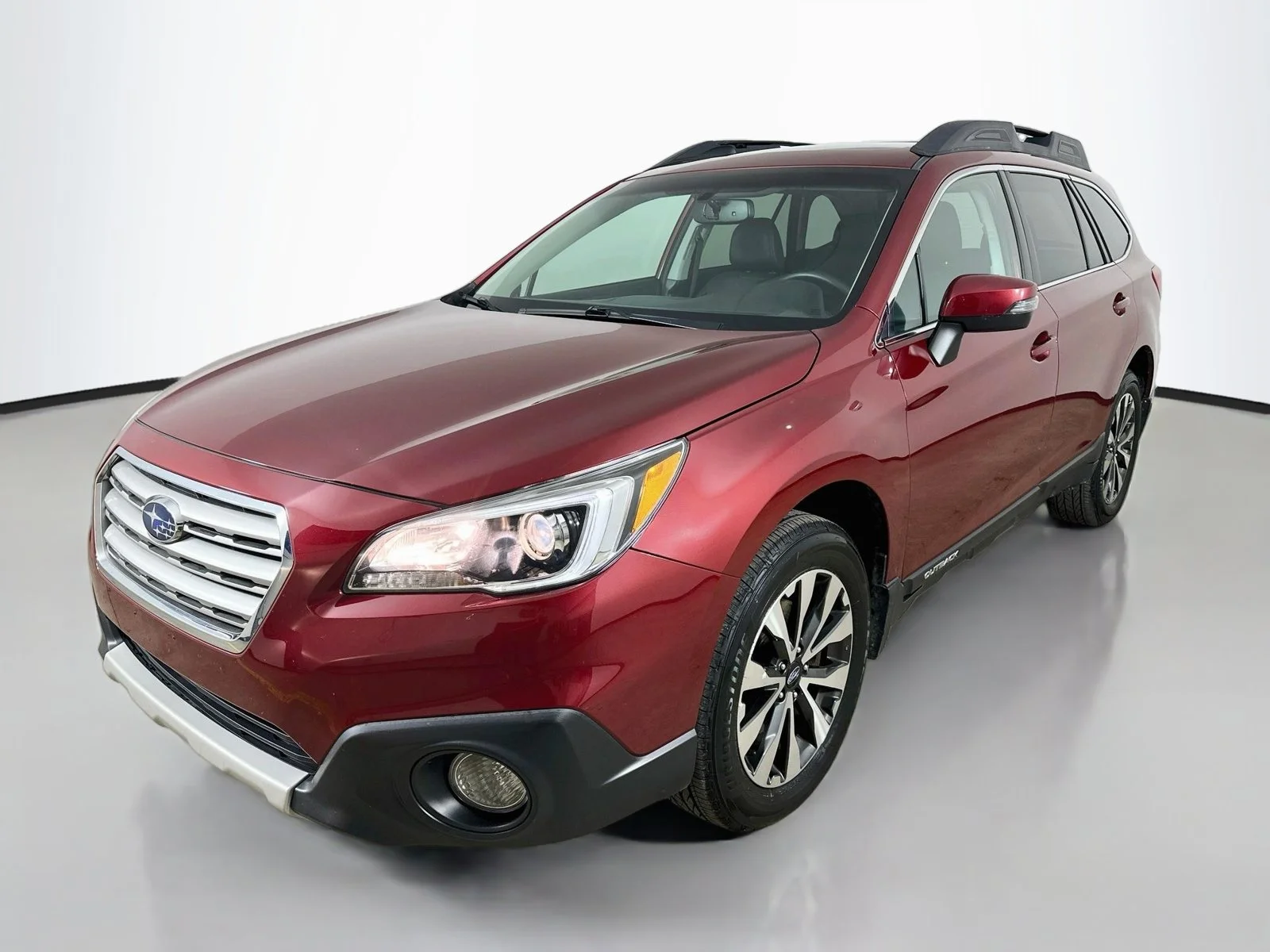 Used 2016 Red Subaru  image 1