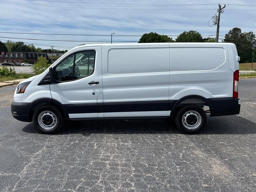 New 2026 Oxford White Ford Cargo Van image 4