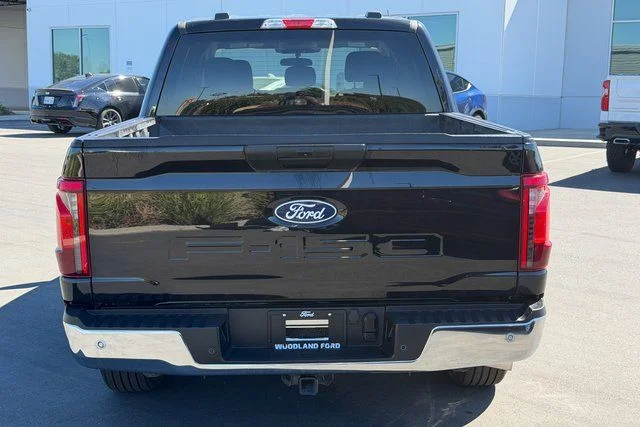 Used 2025 Black Ford XLT image 9