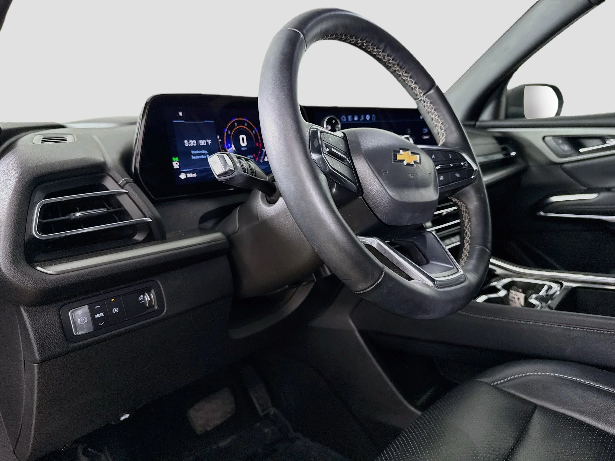 Used 2025 Mosaic Black Metallic Chevrolet LT image 11