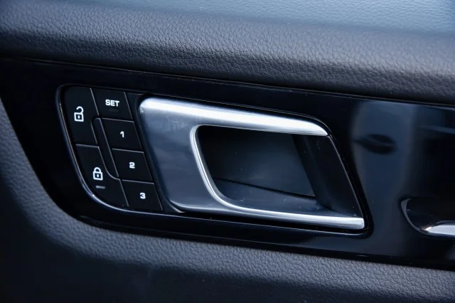 2023 Porsche Cayenne Base - Photo 33