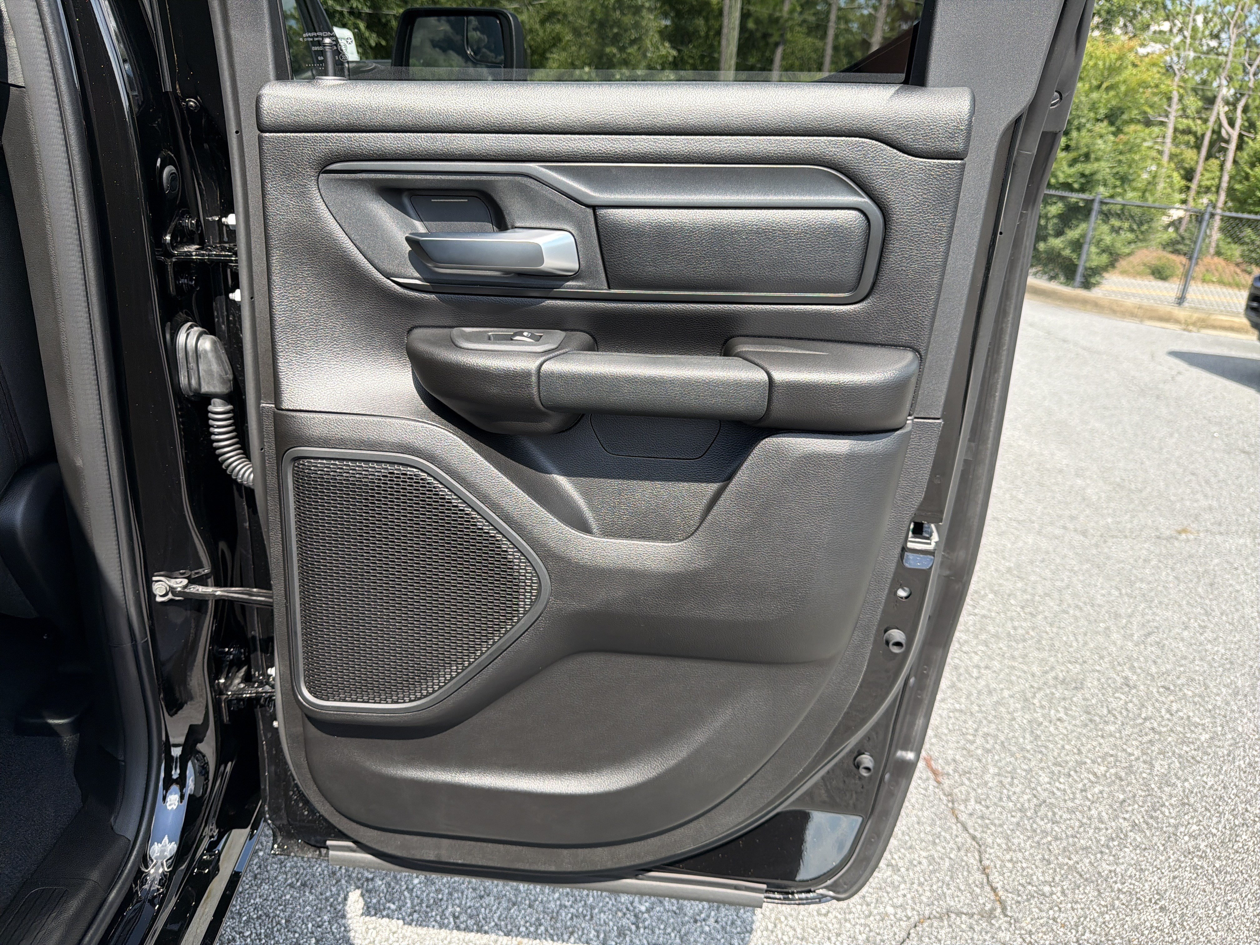 New 2026 Diamond Black Crystal Pearlcoat Ram Express image 19