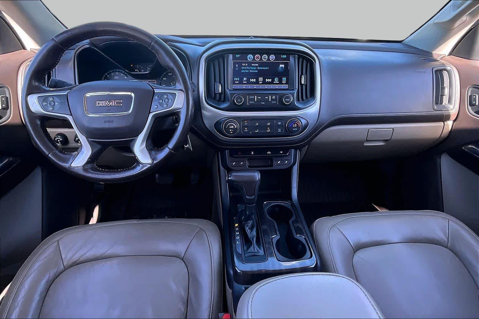 Used 2017 Summit White GMC 4WD SLT image 13