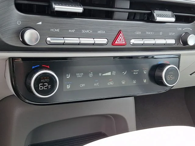 New 2026 White Hyundai Limited image 15
