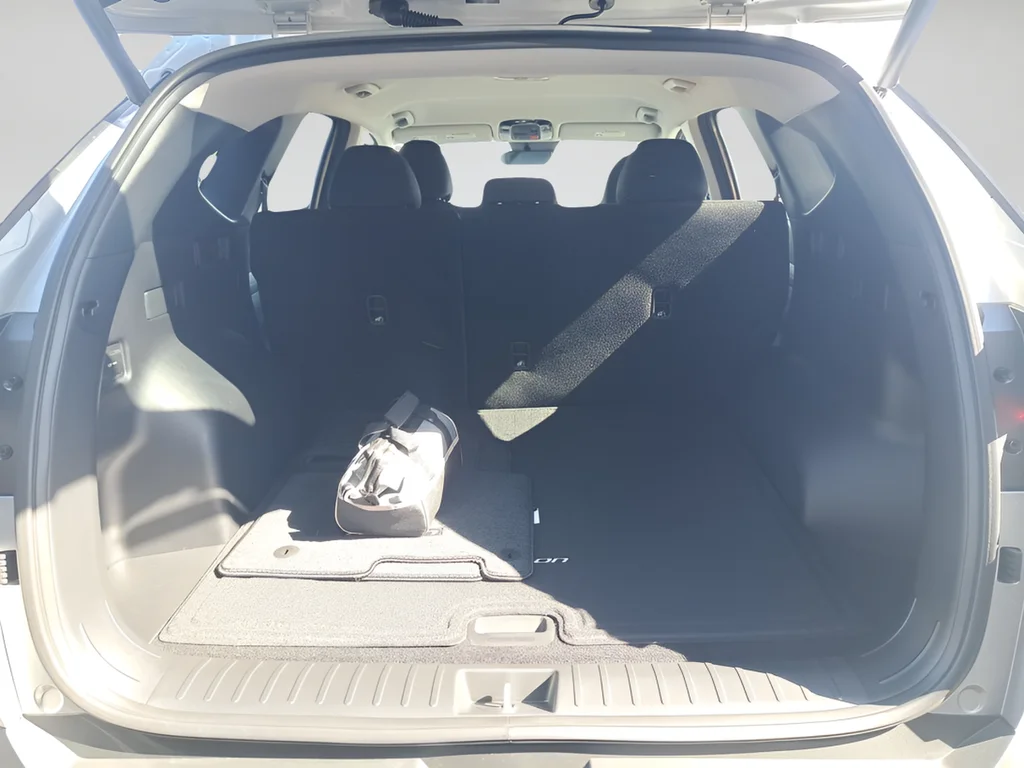 New 2026 Silver Hyundai SEL image 11
