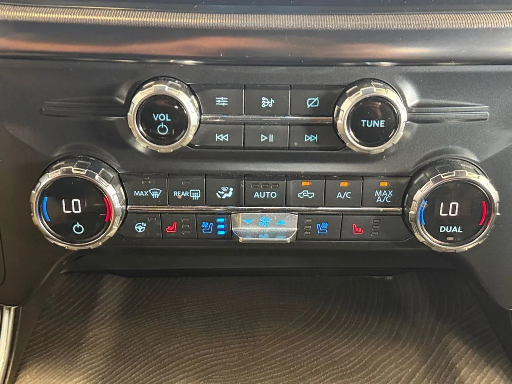 Used 2021 Black Ford Platinum image 23