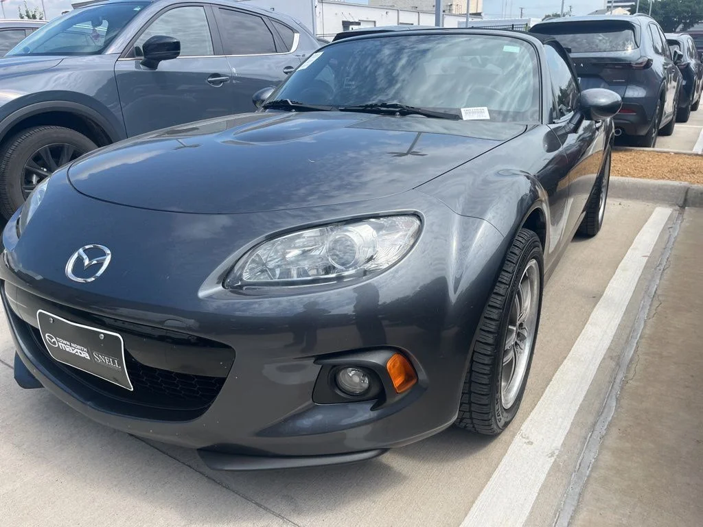 2015 Mazda MX-5 Miata Sport's photo